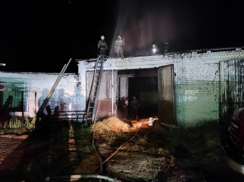 сообщение о пожаре на ферме по адресу: Ковровский район, с. Крутово, ул. Южная, д. 2