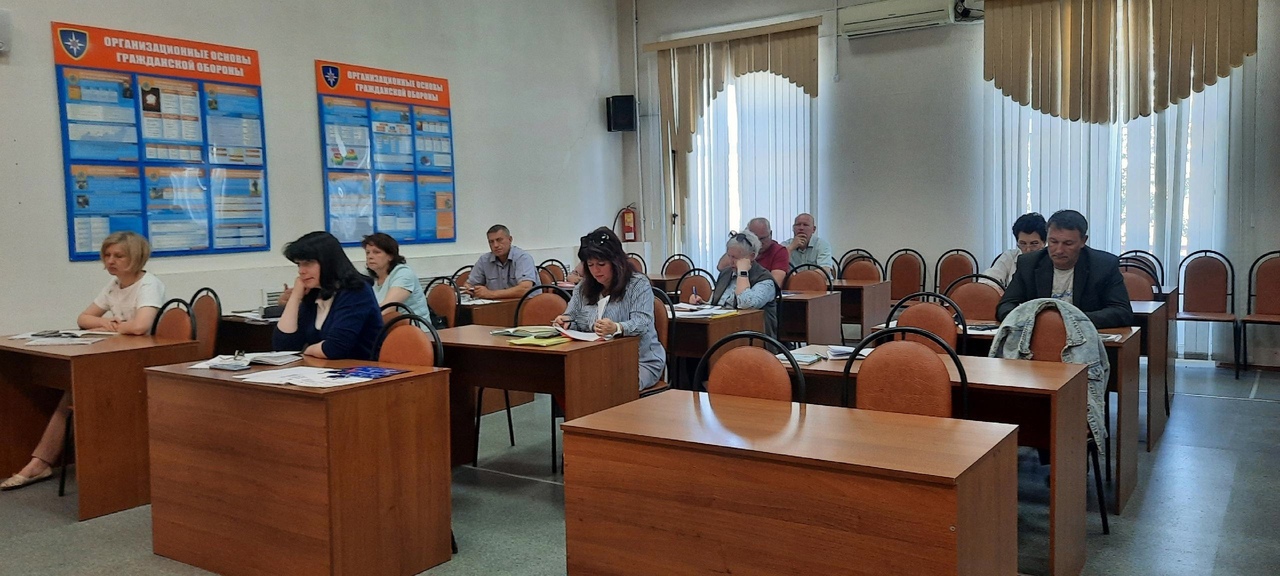 Вячеслав Скороходов провел еженедельное оперативное совещание