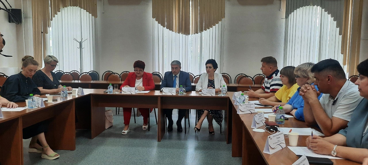 министр образования и молодежной политики Светлана Болтунова