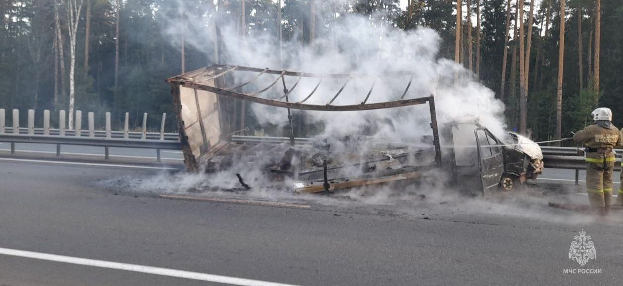 В Ковровском районе грузовик сгорел дотла