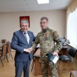 Вячеслав Скороходов  передал  тепловизор военнослужащему