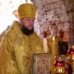 Митрополит Владимирский и Суздальский Никандр  совершил Божественную литургию в Троицком храме