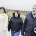 Вячеслав Скороходов проинспектировал ремонт дороги в деревне Бабенки.